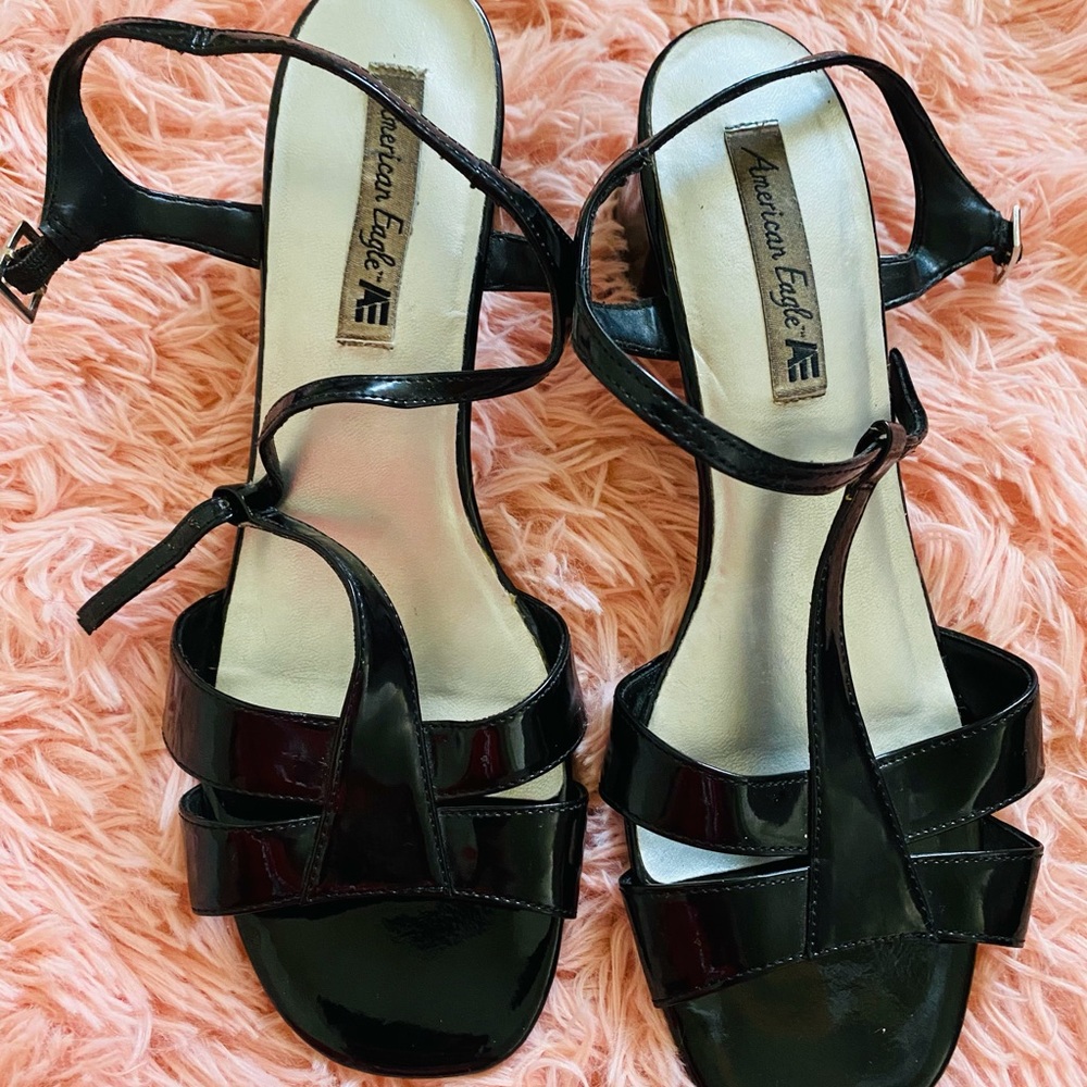 American Eagle Kitten Heels